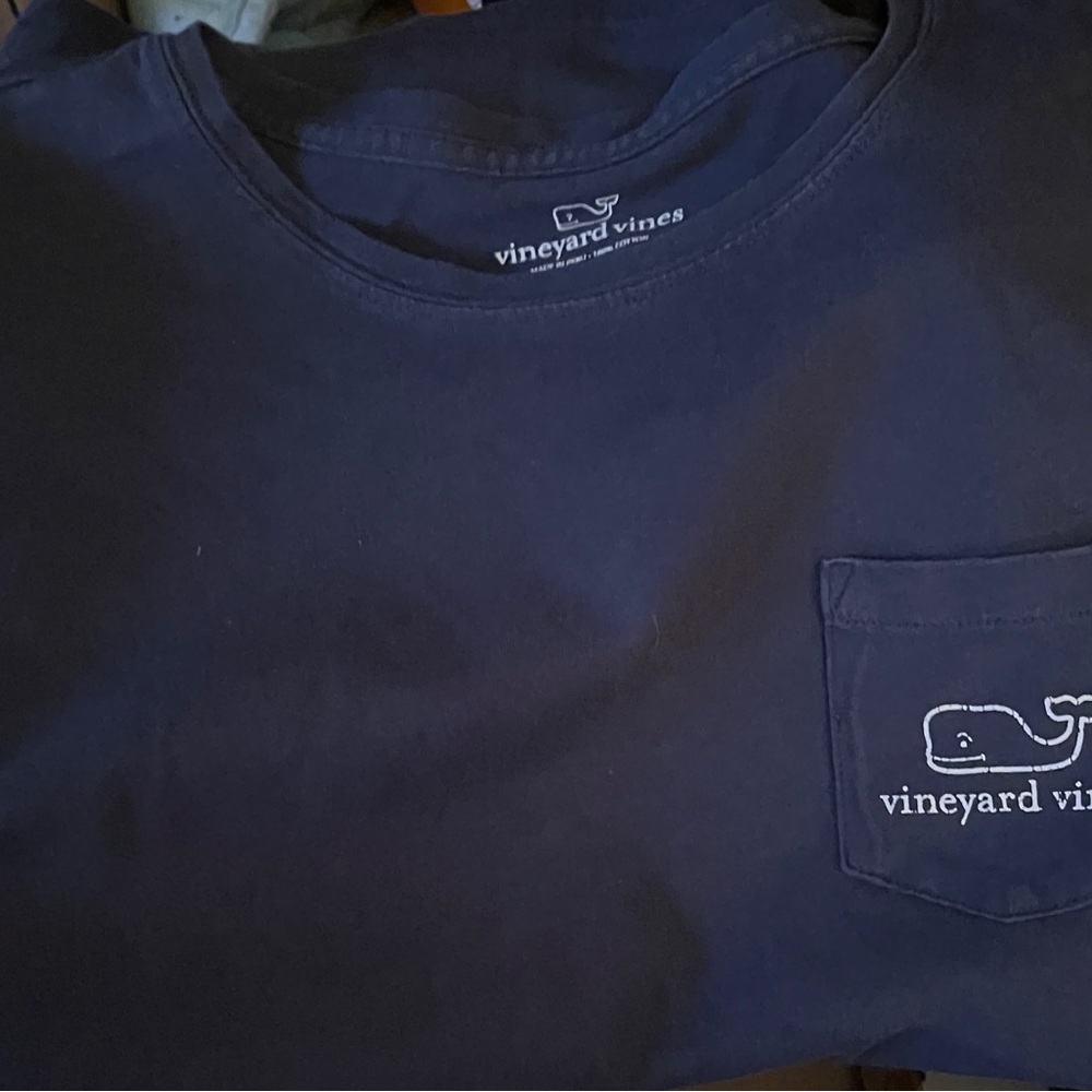 Vineyard Vines Navy blue Size Medium T shirt with logo & pocket